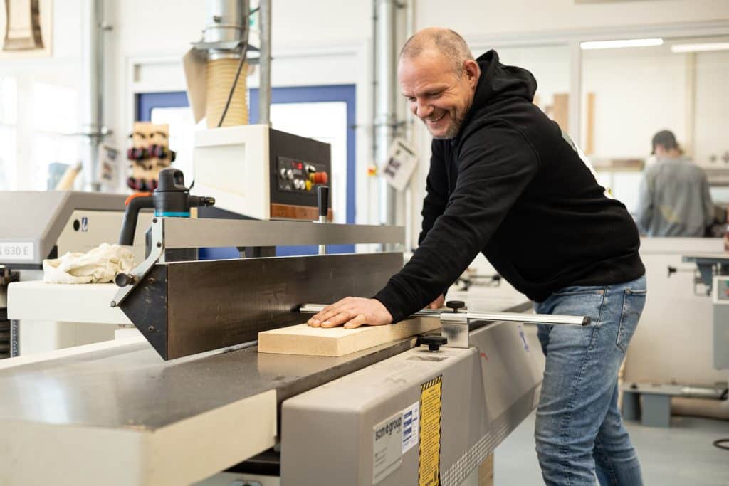 meubelmaken aan het werk